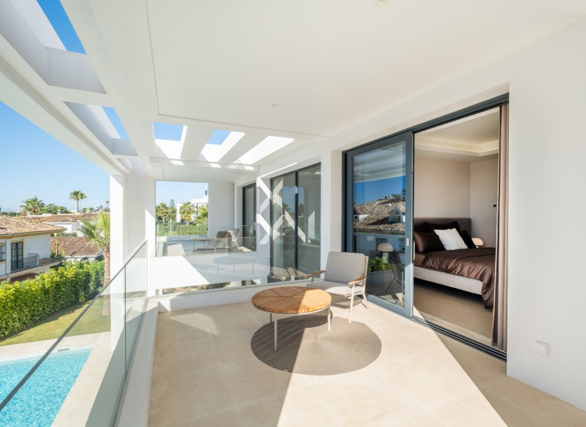 Resale - Villa - Estepoa - El Paraíso