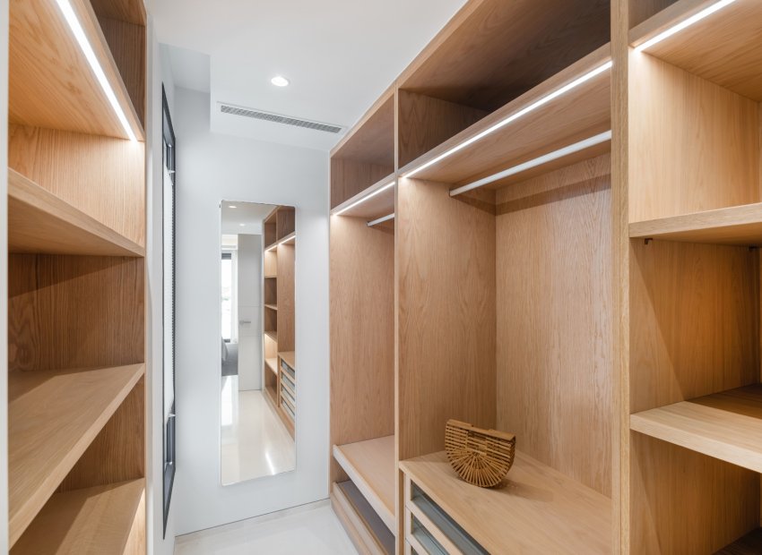 Resale - Villa - Estepoa - El Paraíso