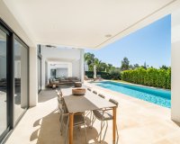 Resale - Villa - Estepoa - El Paraíso