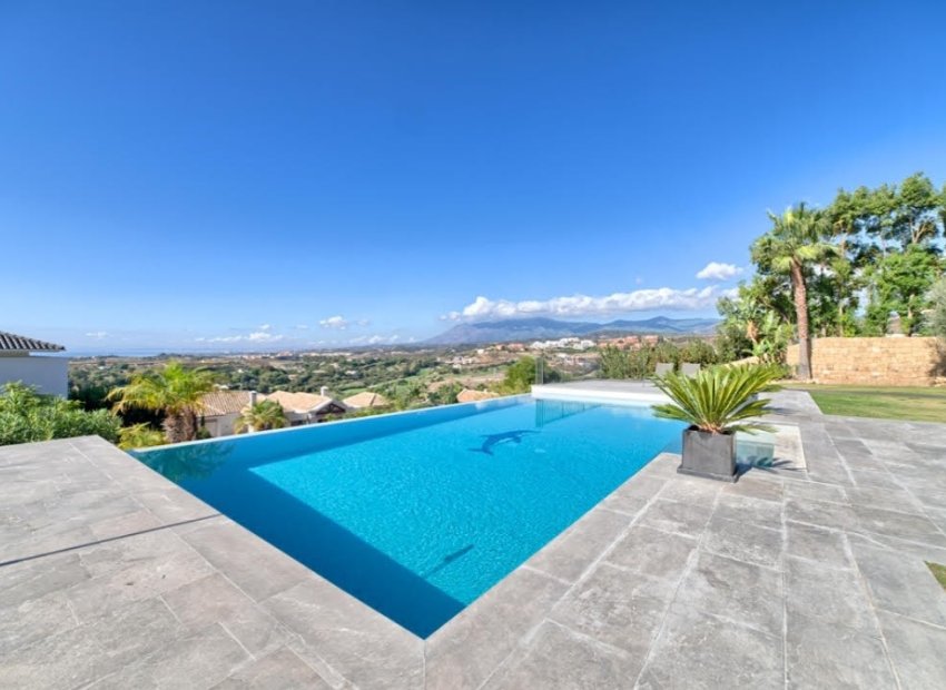 Resale - Villa - Estepoa - Los Flamingos