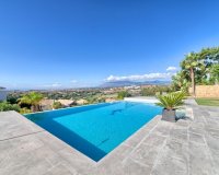 Resale - Villa - Estepoa - Los Flamingos