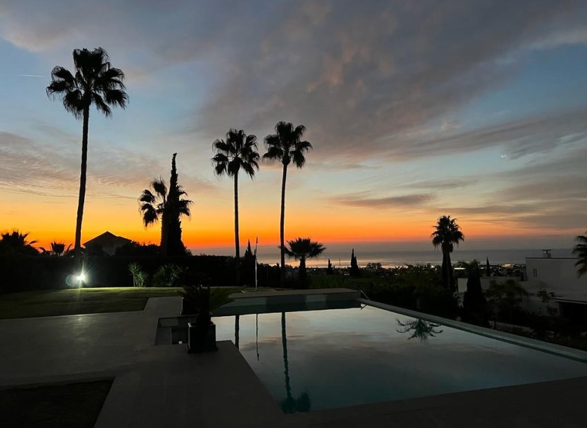 Resale - Villa - Estepoa - Los Flamingos