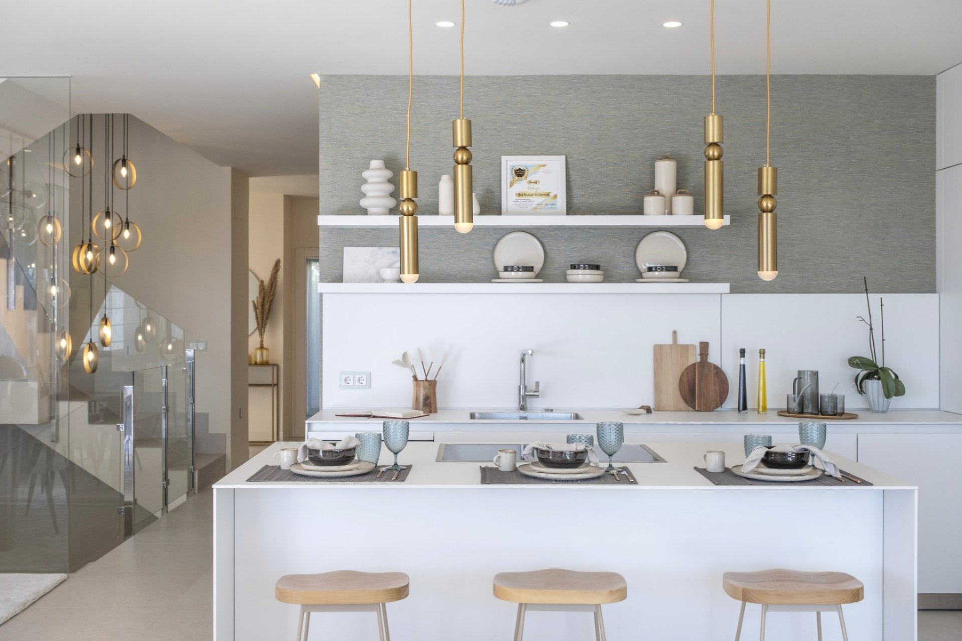 Resale - Villa - Estepoa - New Golden Mile