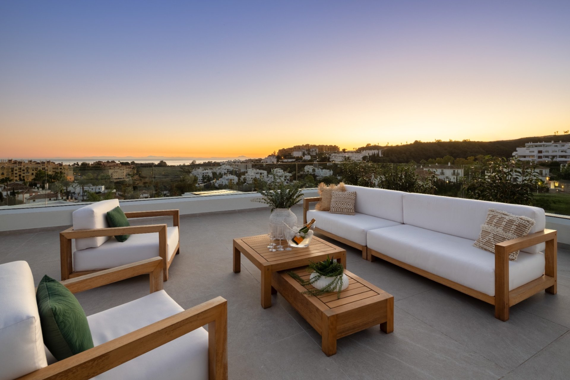 Resale - Villa - Estepoa - Selwo