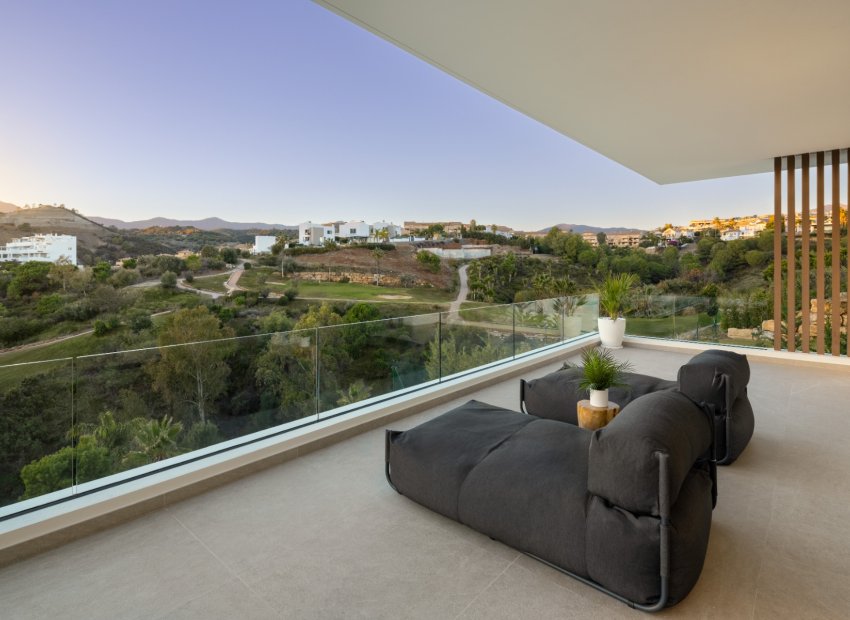 Resale - Villa - Estepoa - Selwo