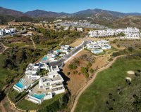 Resale - Villa - Estepoa - Selwo