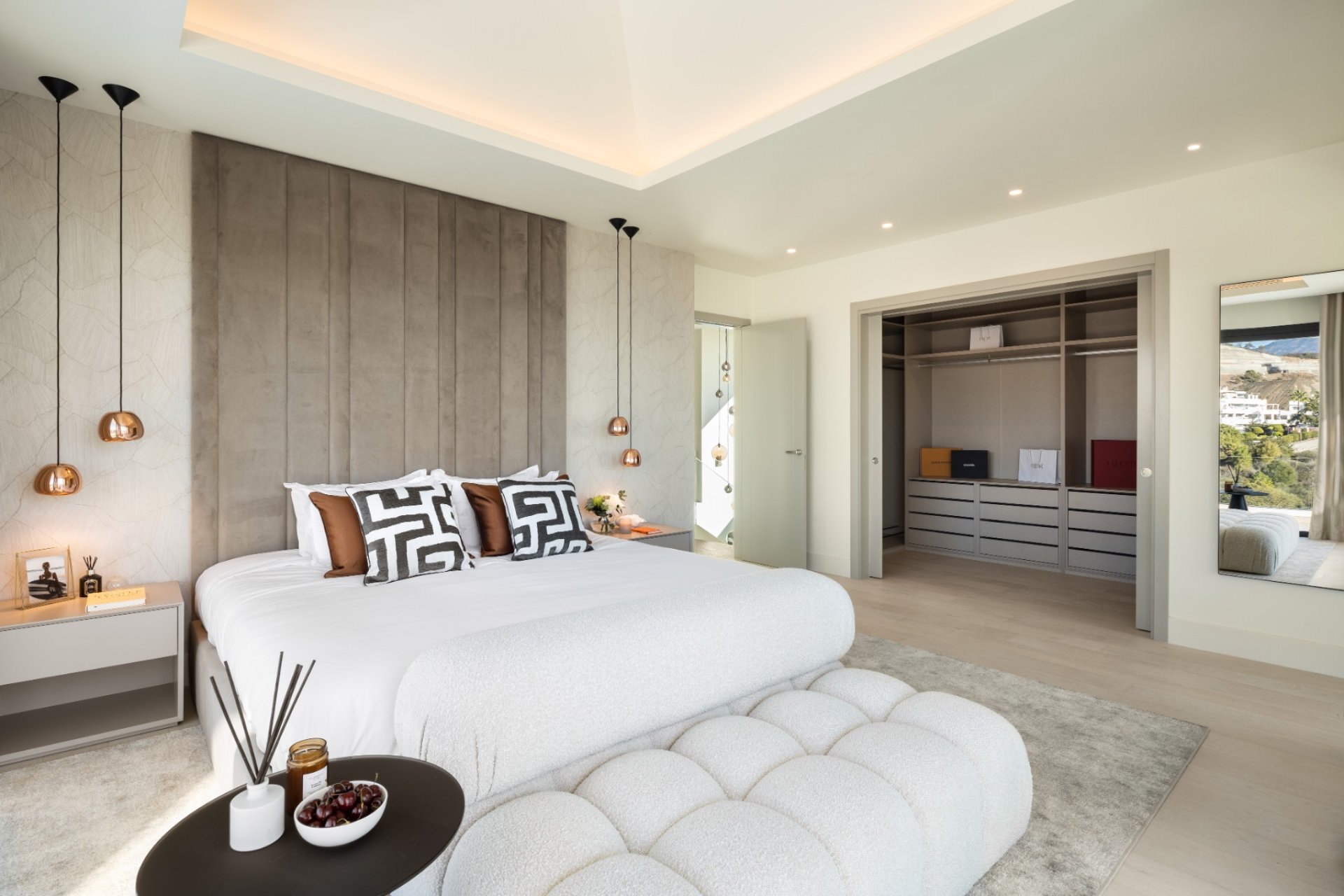 Resale - Villa - Estepoa - Selwo