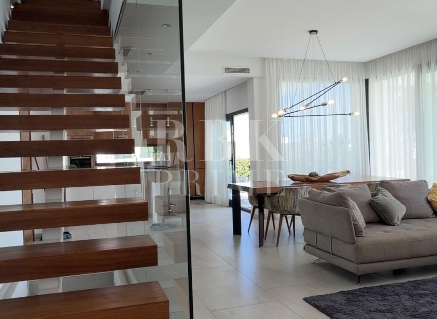 Resale - Villa - Finestrat