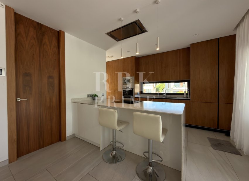 Resale - Villa - Finestrat