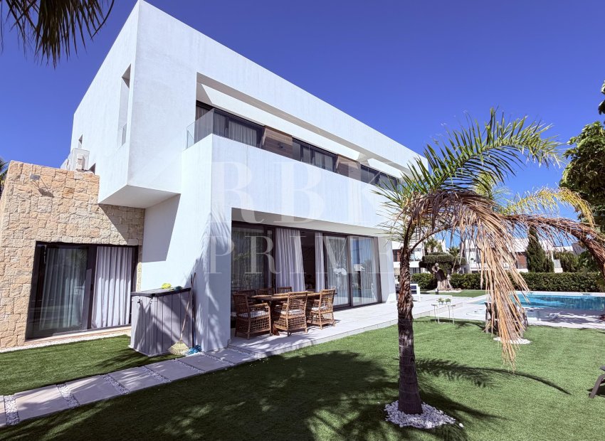 Resale - Villa - Finestrat