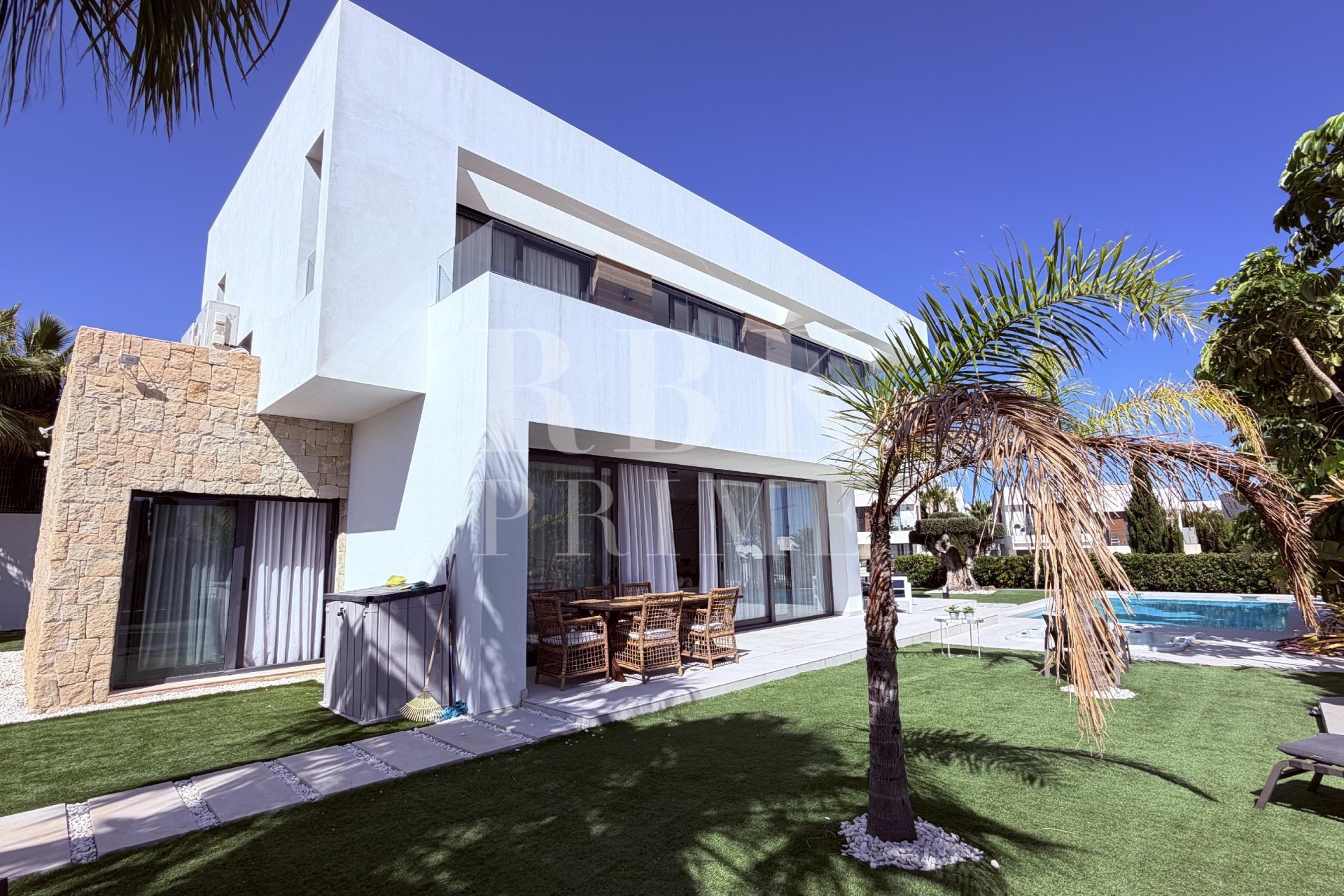 Resale - Villa - Finestrat