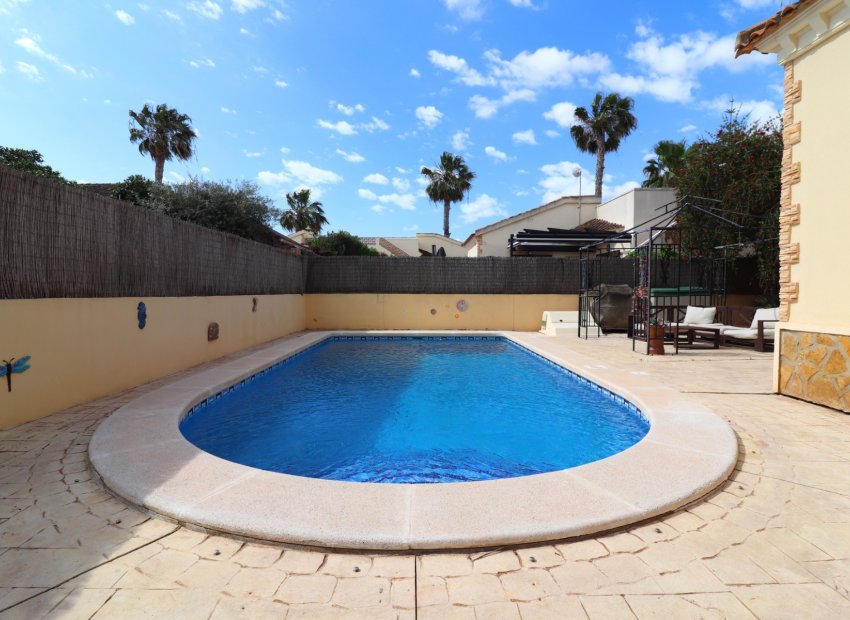 Resale - Villa - Formentera del Segura - Fincas de La Vega