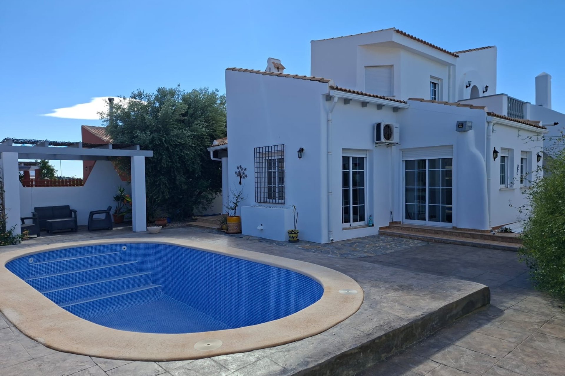 Resale - Villa - Fortuna - Urbanizacion Las Kalendas