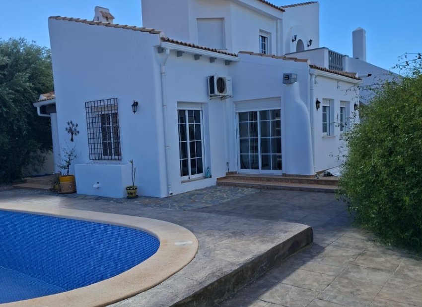 Resale - Villa - Fortuna - Urbanizacion Las Kalendas