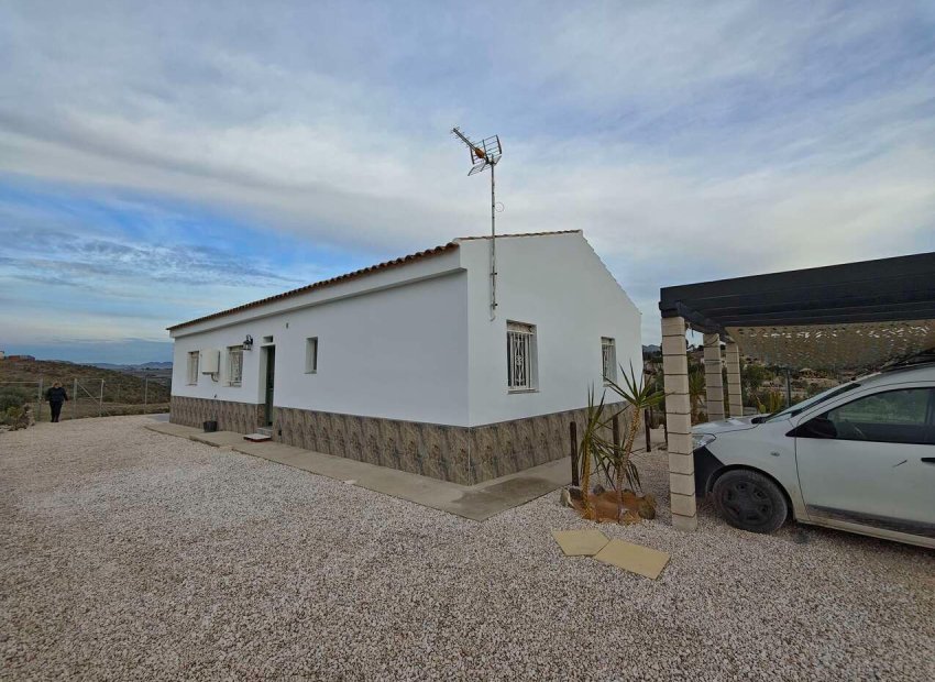 Resale - Villa - Fortuna