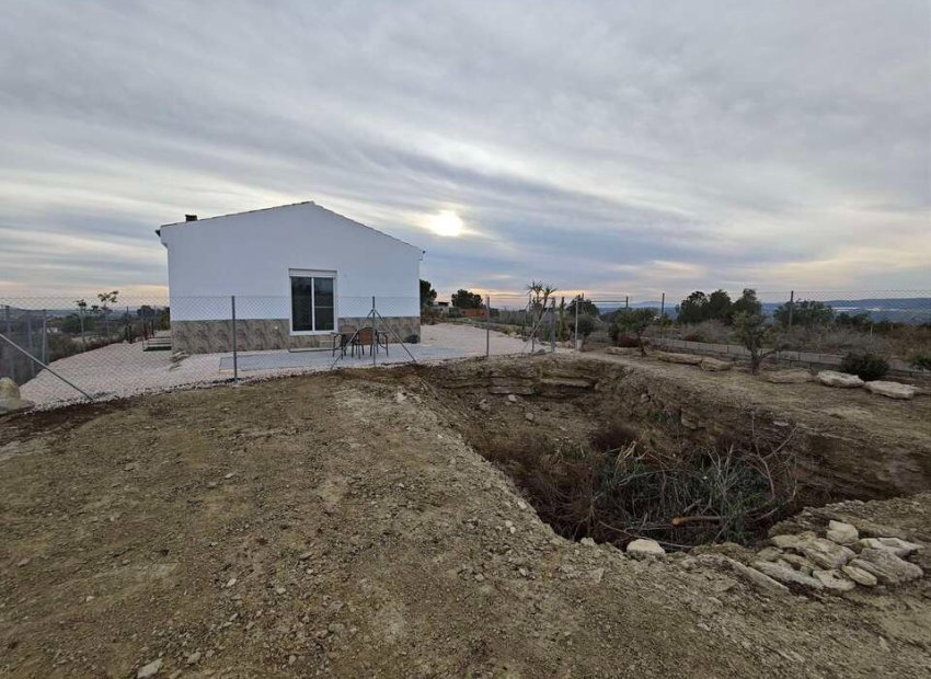 Resale - Villa - Fortuna