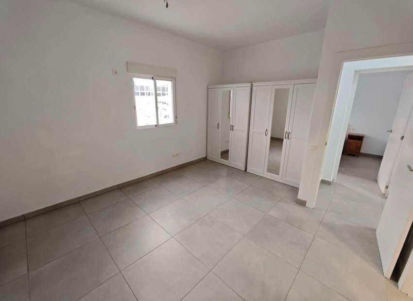 Resale - Villa - Fortuna