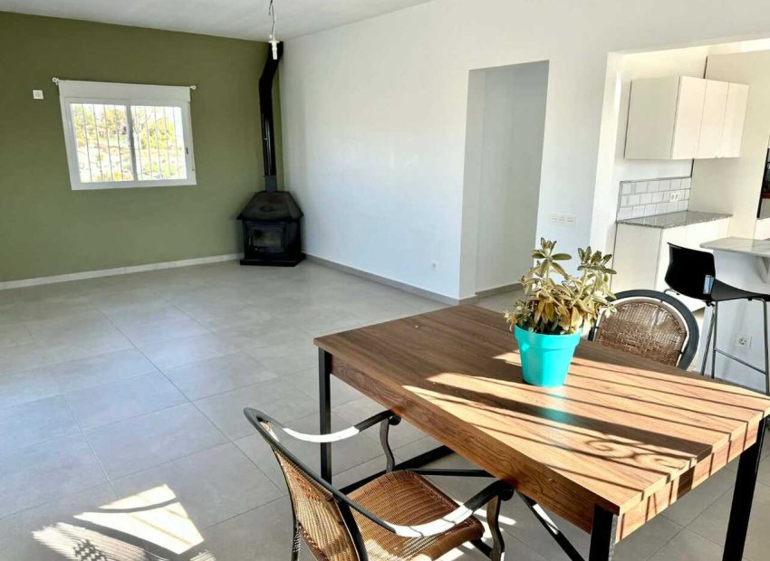 Resale - Villa - Fortuna