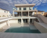 Resale - Villa - Gran Alacant