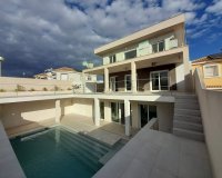 Resale - Villa - Gran Alacant