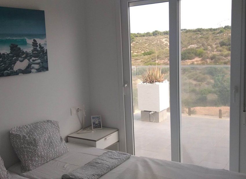 Resale - Villa - Gran Alacant