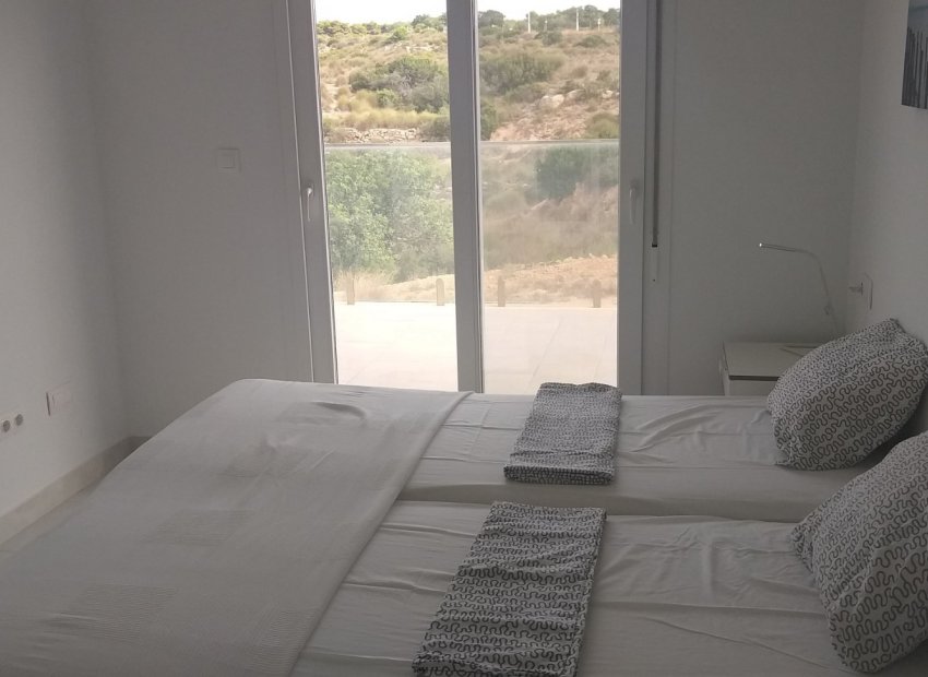 Resale - Villa - Gran Alacant