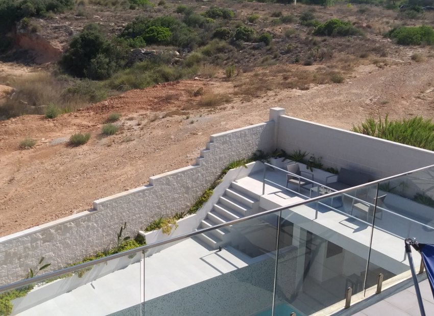 Resale - Villa - Gran Alacant