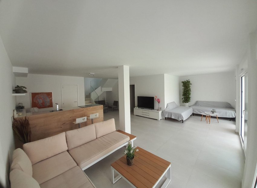 Resale - Villa - Gran Alacant