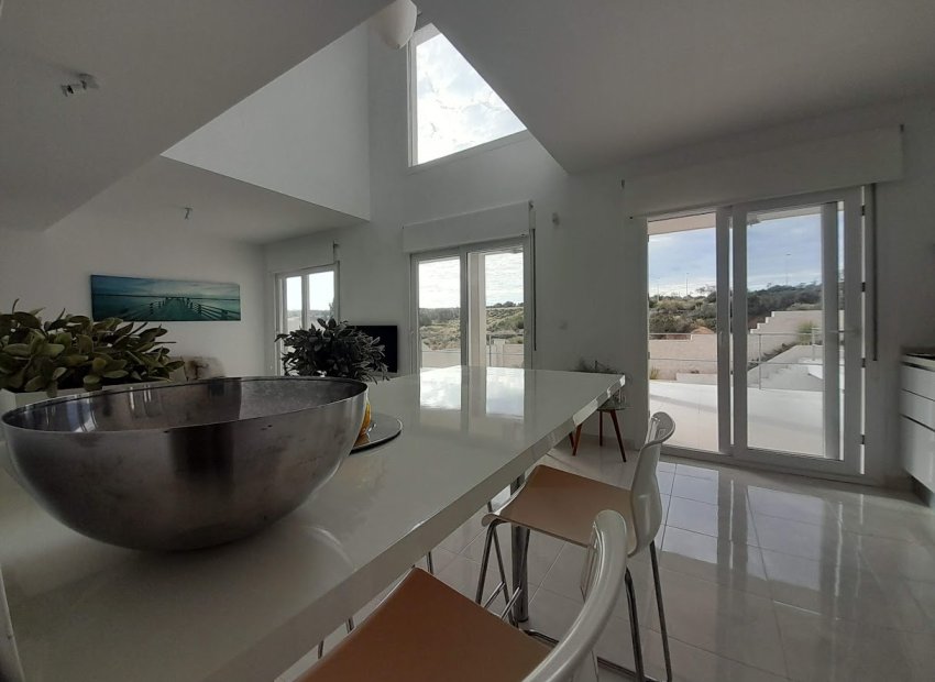 Resale - Villa - Gran Alacant