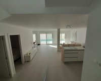 Resale - Villa - Gran Alacant