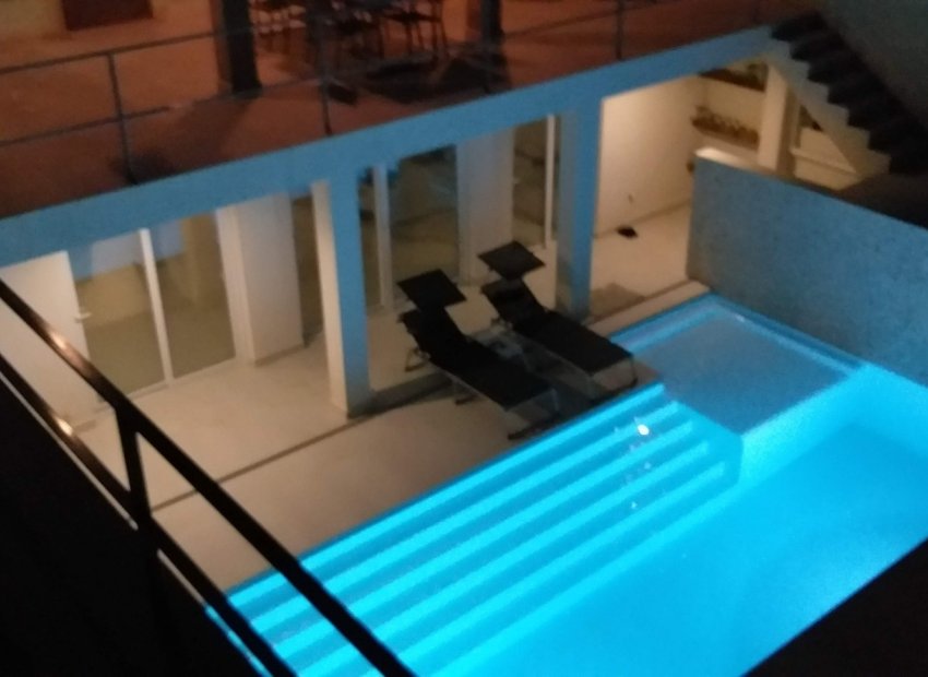 Resale - Villa - Gran Alacant