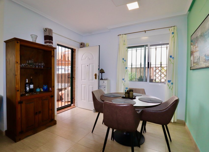 Resale - Villa - Guardamar del Segura - El Raso