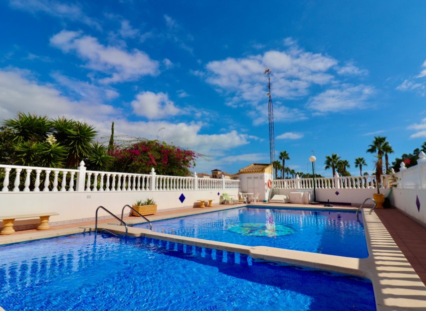 Resale - Villa - Guardamar del Segura - El Raso