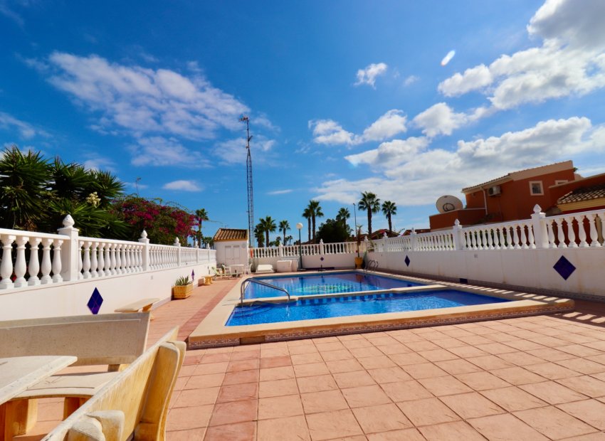 Resale - Villa - Guardamar del Segura - El Raso