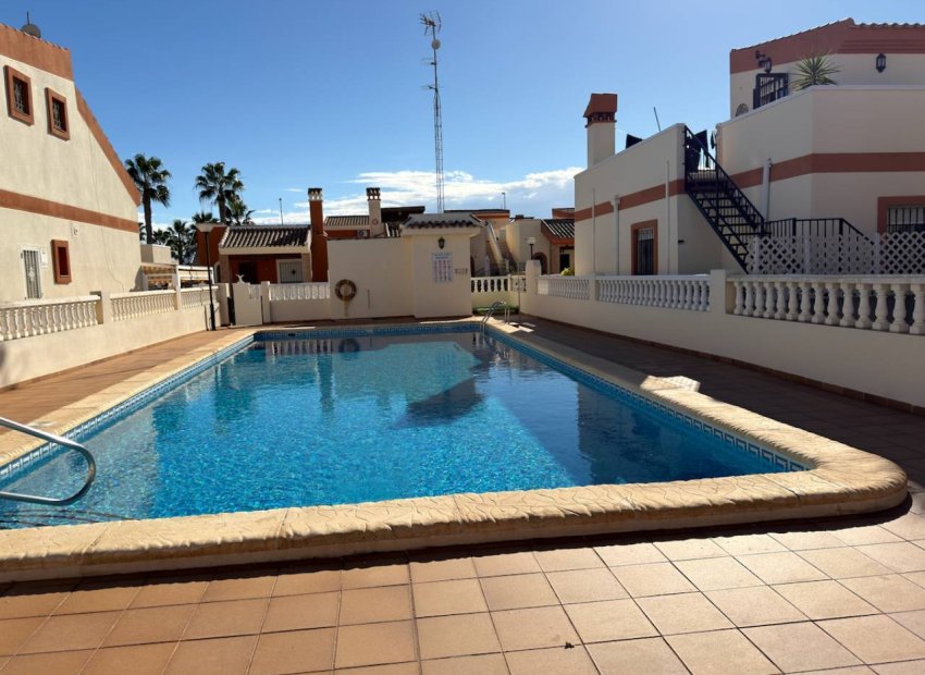 Resale - Villa - Guardamar del Segura - El Raso