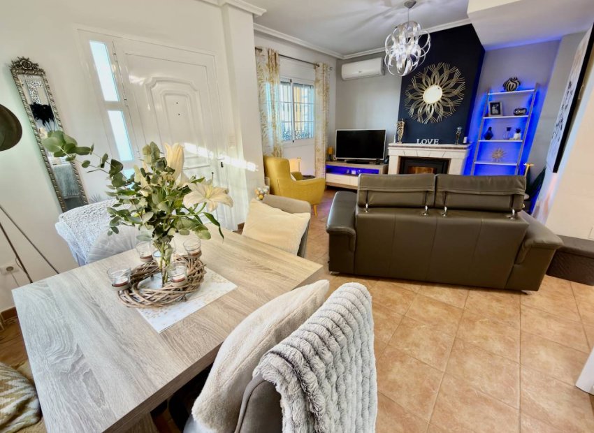 Resale - Villa - Guardamar del Segura - El Raso