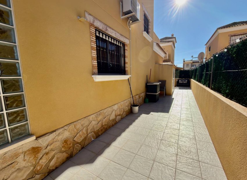 Resale - Villa - Guardamar del Segura - El Raso