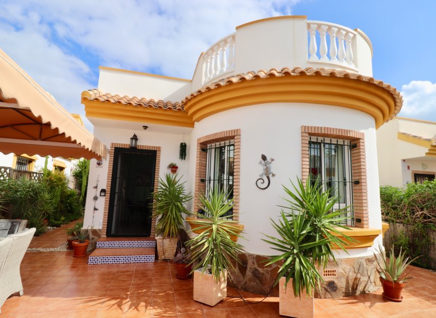 Resale - Villa - Guardamar del Segura - El Raso