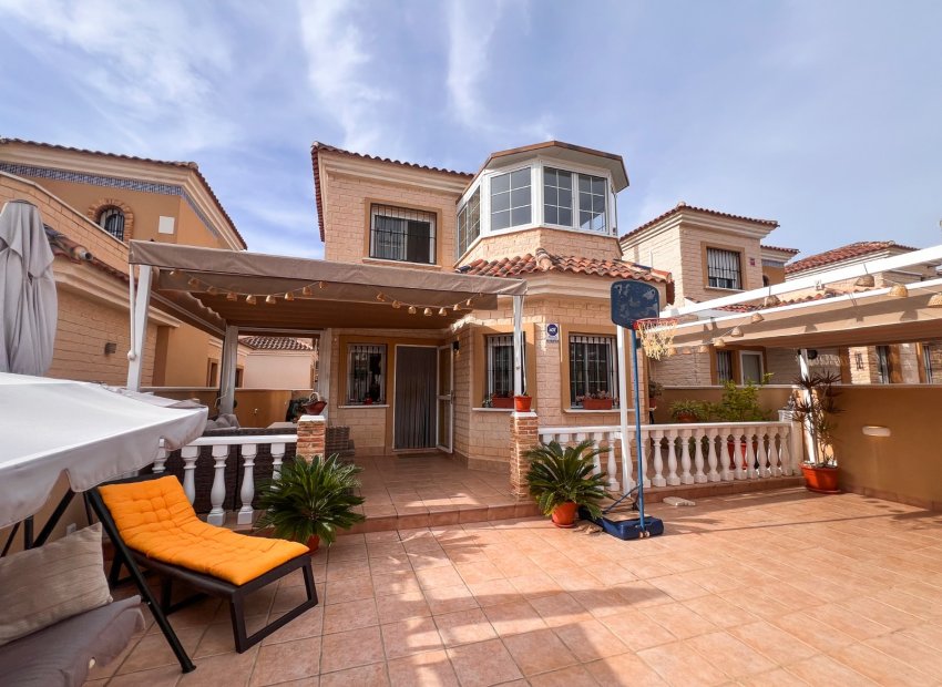 Resale - Villa - Guardamar del Segura - El Raso