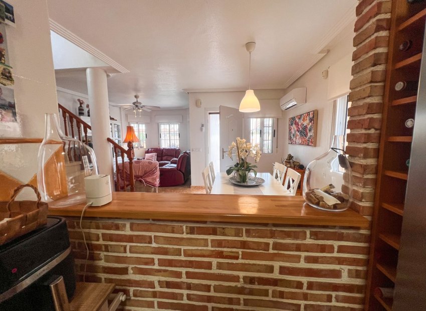 Resale - Villa - Guardamar del Segura - El Raso