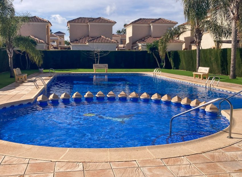 Resale - Villa - Guardamar del Segura - El Raso