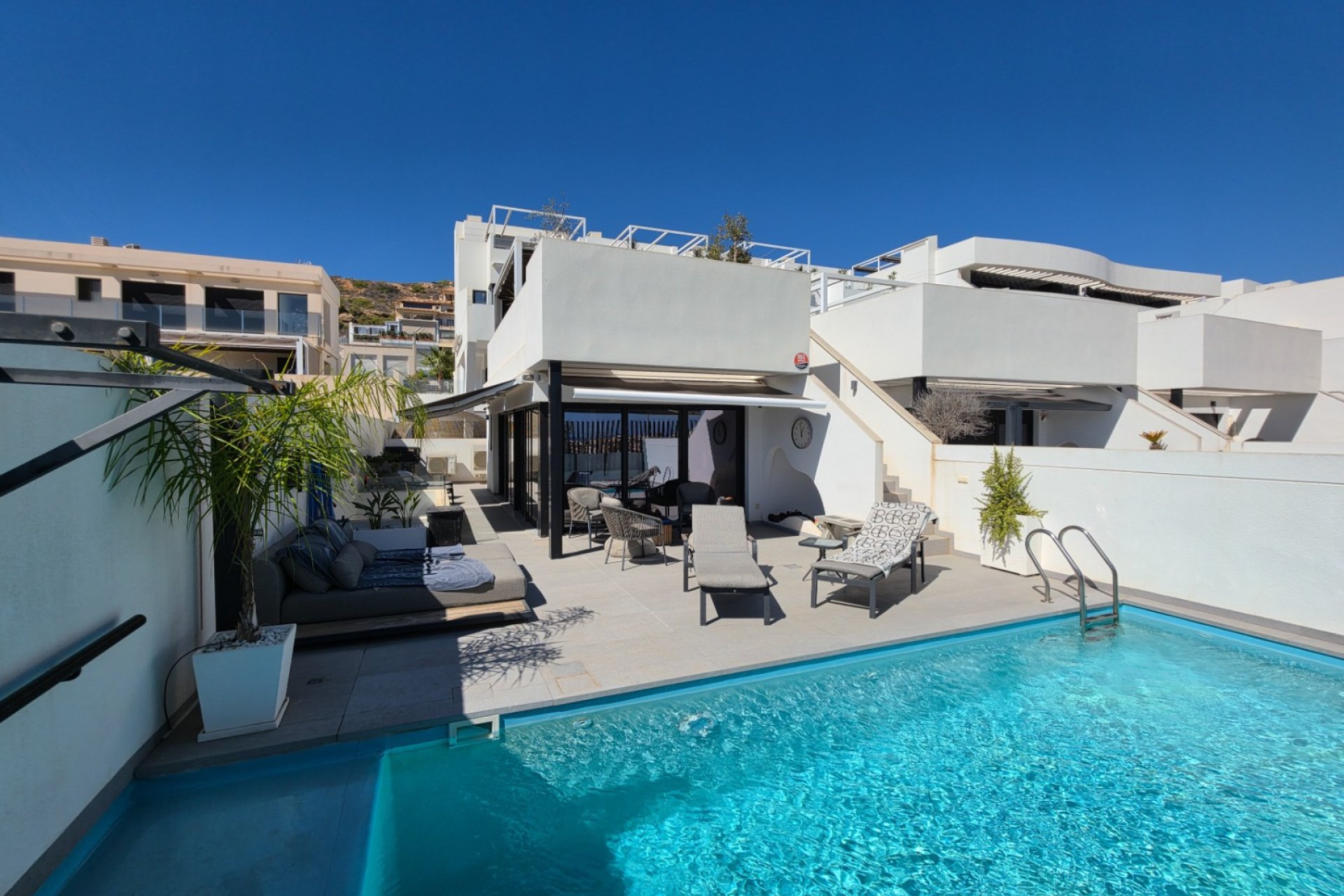 Resale - Villa - Guardamar del Segura - Urbanizaciones