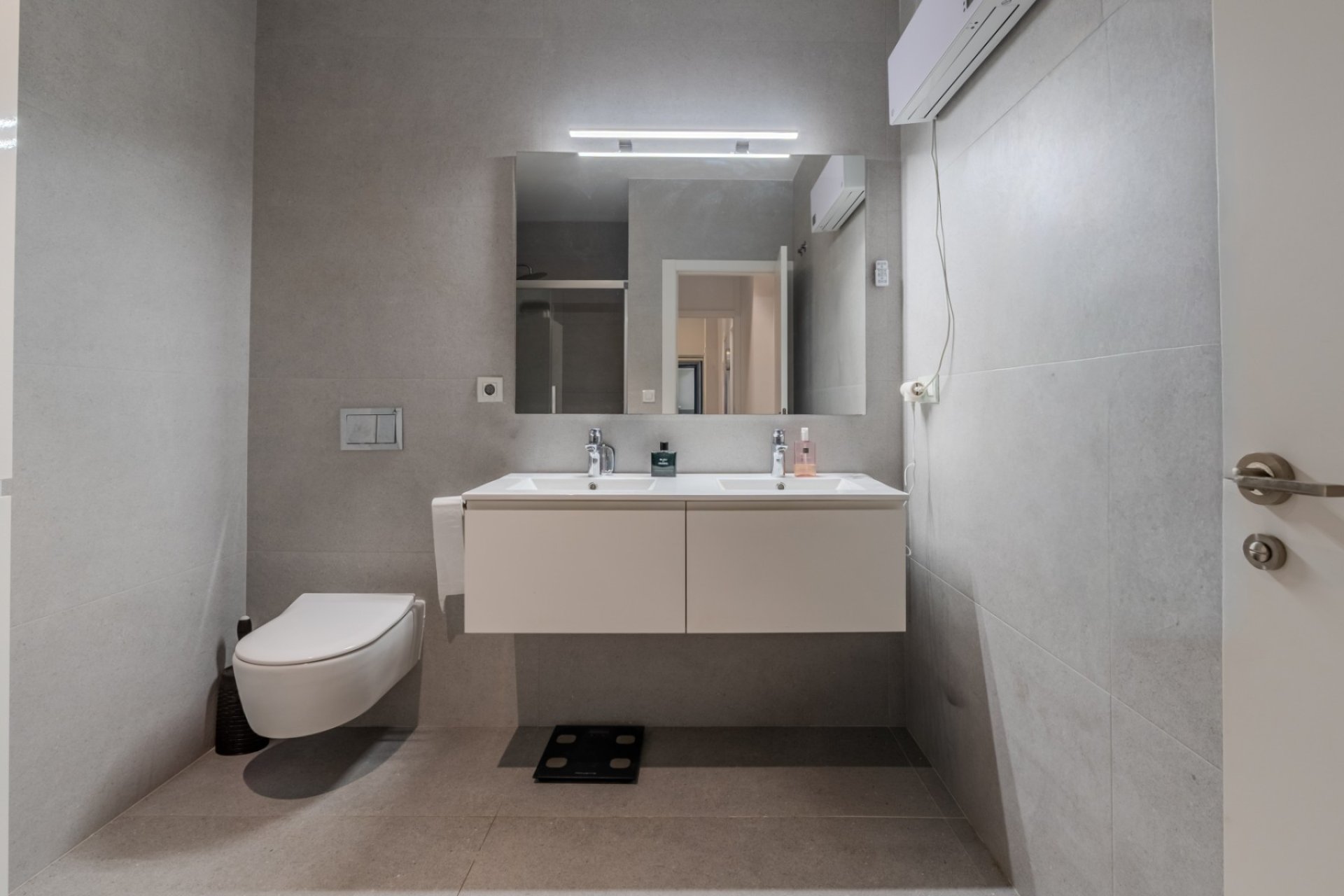 Resale - Villa - Guardamar del Segura - Urbanizaciones