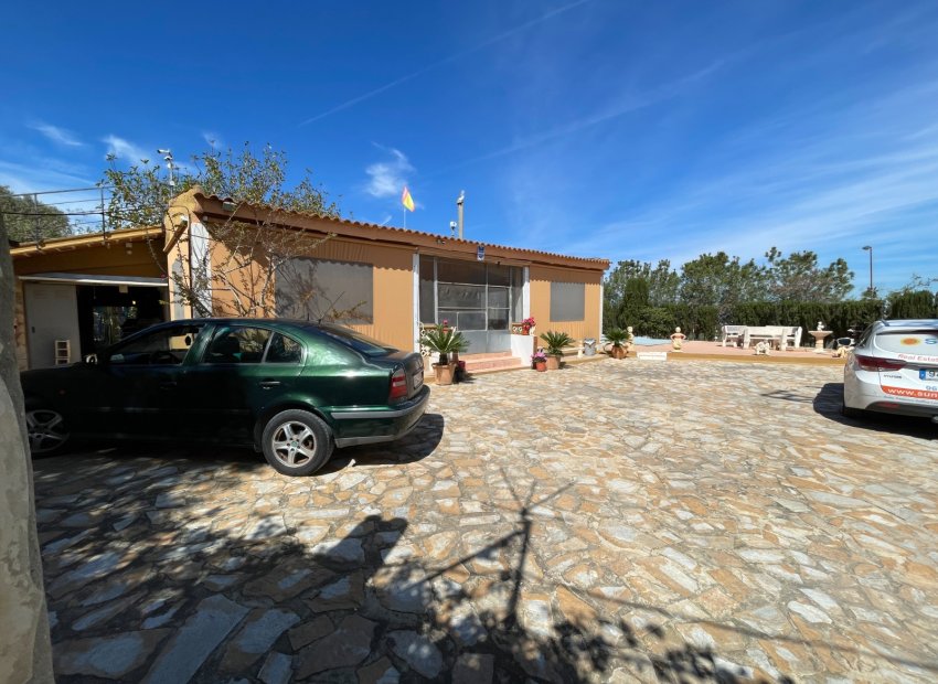 Resale - Villa - Guardamar del Segura - Valencia