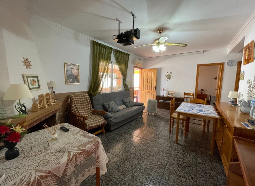 Resale - Villa - Guardamar del Segura - Valencian Community