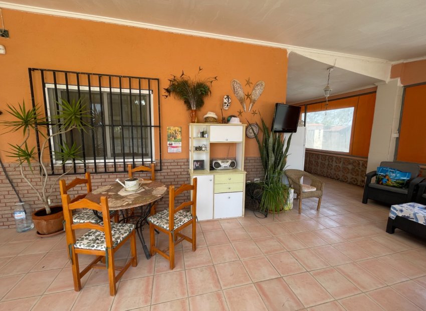 Resale - Villa - Guardamar del Segura - Valencian Community