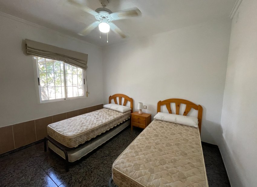 Resale - Villa - Guardamar del Segura - Valencian Community