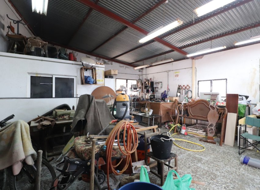 Resale - Villa - Heredades - Heredades - Village