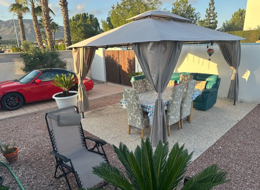 Resale - Villa - Hondón de las Nieves - Urbaniz La Montañosa