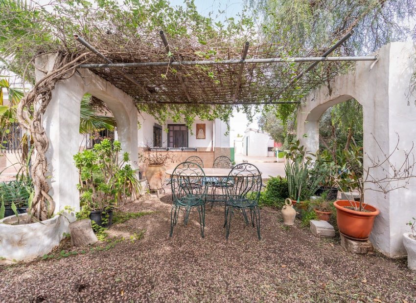 Resale - Villa - Hondón de las Nieves